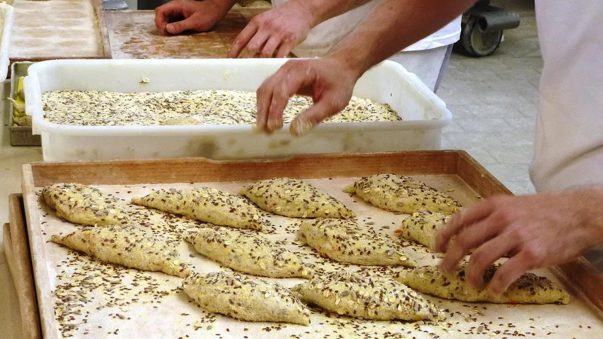 Swan Chinese Bakery – asian bakery in Spitalfields, London